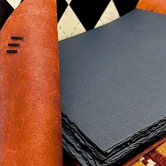 Artisan Handmade Leather Artist’s Folio – Masterpiece for Discerning Creatives - Picture 17 of 17